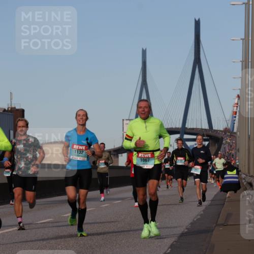 03.10.2024 - Köhlbrandbrückenlauf Luisa Fischer http://msf.ph/oto/7148187 03.10.2024 09:43:54 Position 3 1533, 1482, 1109, 1132, 1067, 1197, 1437 meine-sportfotos.de