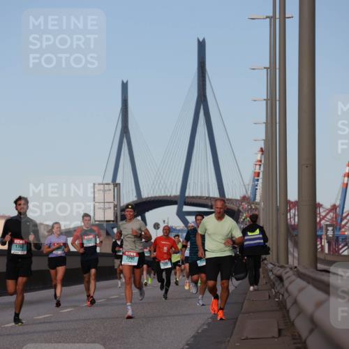 03.10.2024 - Köhlbrandbrückenlauf Luisa Fischer http://msf.ph/oto/7148260 03.10.2024 09:44:10 Position 3 1442, 1075, 1763, 2293, 1205 meine-sportfotos.de