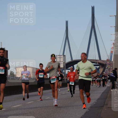 03.10.2024 - Köhlbrandbrückenlauf Luisa Fischer http://msf.ph/oto/7148289 03.10.2024 09:44:13 Position 3 1763, 1442, 2293, 1205 meine-sportfotos.de