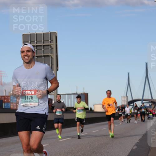 03.10.2024 - Köhlbrandbrückenlauf Luisa Fischer http://msf.ph/oto/7148359 03.10.2024 09:44:30 Position 3 1176 meine-sportfotos.de