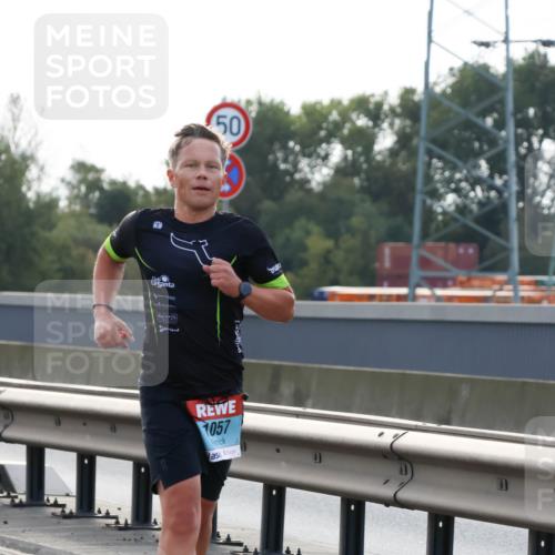 03.10.2024 - Köhlbrandbrückenlauf Miley Keyser http://msf.ph/oto/7155739 03.10.2024 09:11:48 Position 3 1057, 50 meine-sportfotos.de