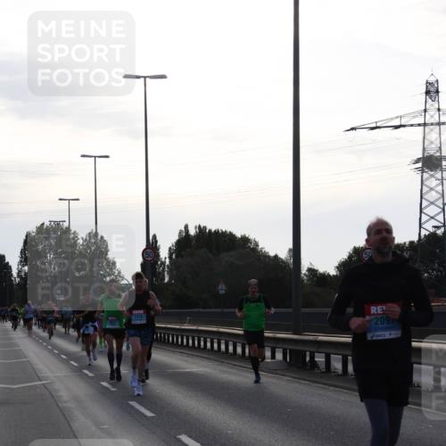 03.10.2024 - Köhlbrandbrückenlauf Miley Keyser http://msf.ph/oto/7155853 03.10.2024 09:12:15 Position 3 1015, 209 meine-sportfotos.de