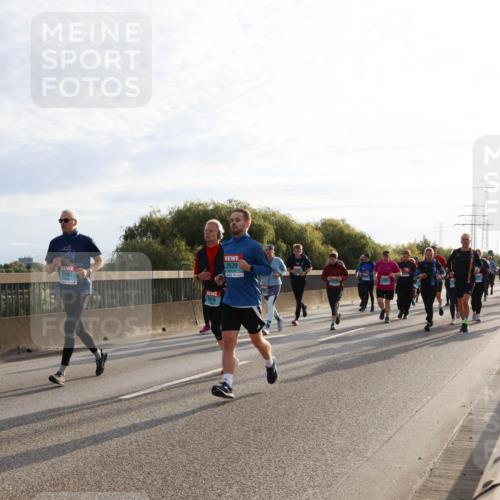 03.10.2024 - Köhlbrandbrückenlauf Miley Keyser http://msf.ph/oto/7157884 03.10.2024 09:19:18 Position 3 2190, 2478, 2620 meine-sportfotos.de