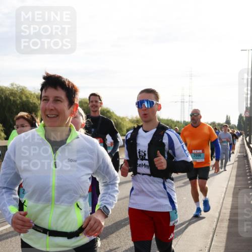 03.10.2024 - Köhlbrandbrückenlauf Miley Keyser http://msf.ph/oto/7158532 03.10.2024 09:22:51 Position 3 2996 meine-sportfotos.de