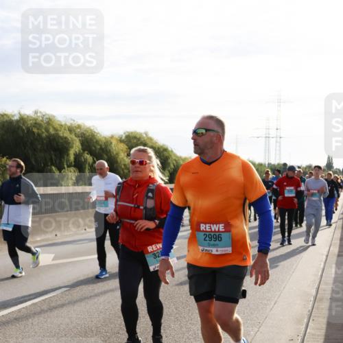 03.10.2024 - Köhlbrandbrückenlauf Miley Keyser http://msf.ph/oto/7158536 03.10.2024 09:22:53 Position 3 2434, 32, 2996, 3542 meine-sportfotos.de