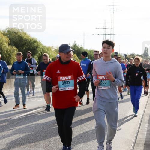 03.10.2024 - Köhlbrandbrückenlauf Miley Keyser http://msf.ph/oto/7158542 03.10.2024 09:22:56 Position 3 3582, 3583 meine-sportfotos.de