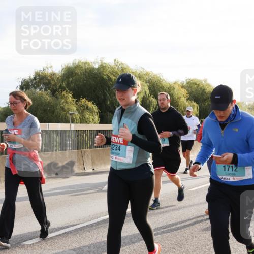 03.10.2024 - Köhlbrandbrückenlauf Miley Keyser http://msf.ph/oto/7158786 03.10.2024 09:24:11 Position 3 3234, 173, 1712 meine-sportfotos.de