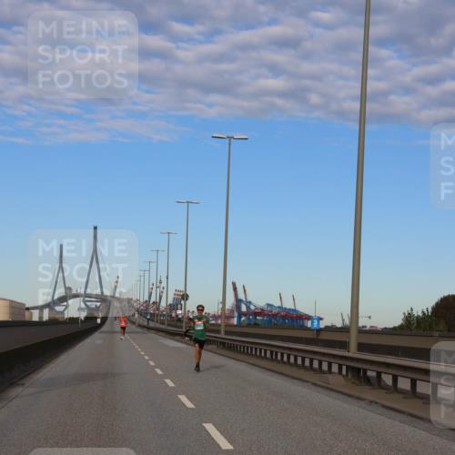 03.10.2024 - Köhlbrandbrückenlauf Miley Keyser http://msf.ph/oto/7164917 03.10.2024 09:33:40 Position 3  meine-sportfotos.de