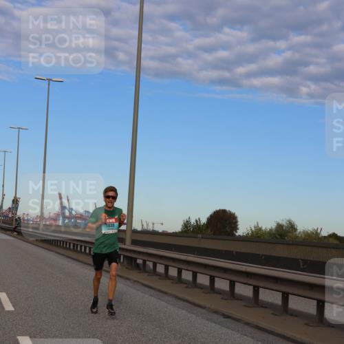 03.10.2024 - Köhlbrandbrückenlauf Miley Keyser http://msf.ph/oto/7164960 03.10.2024 09:33:44 Position 3 1038 meine-sportfotos.de