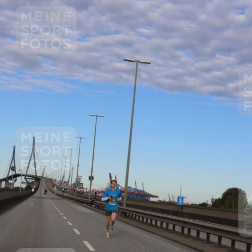 03.10.2024 - Köhlbrandbrückenlauf Miley Keyser http://msf.ph/oto/7165024 03.10.2024 09:34:13 Position 3  meine-sportfotos.de