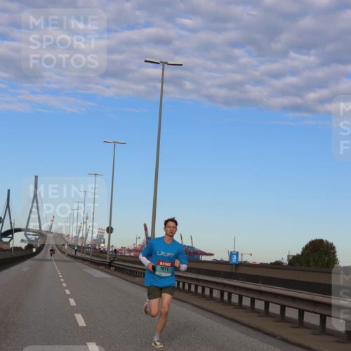 03.10.2024 - Köhlbrandbrückenlauf Miley Keyser http://msf.ph/oto/7165038 03.10.2024 09:34:15 Position 3 1011 meine-sportfotos.de