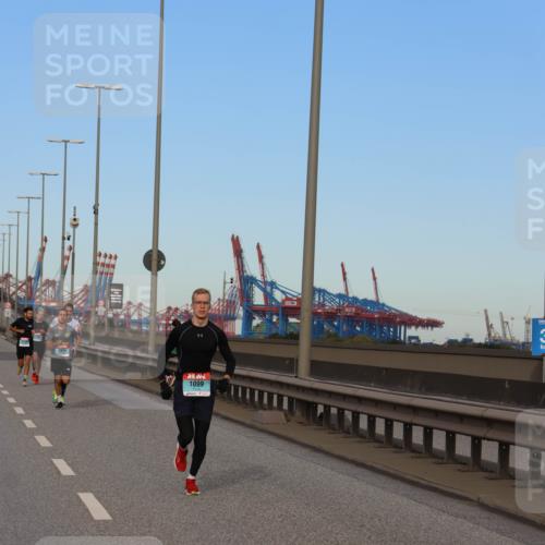 03.10.2024 - Köhlbrandbrückenlauf Miley Keyser http://msf.ph/oto/7165056 03.10.2024 09:34:44 Position 3 1099 meine-sportfotos.de