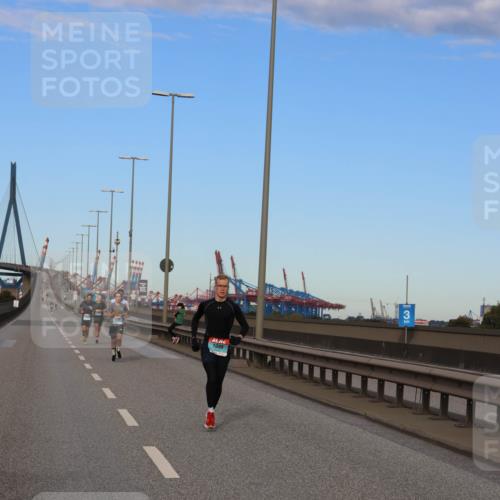 03.10.2024 - Köhlbrandbrückenlauf Miley Keyser http://msf.ph/oto/7165061 03.10.2024 09:34:45 Position 3 1099 meine-sportfotos.de