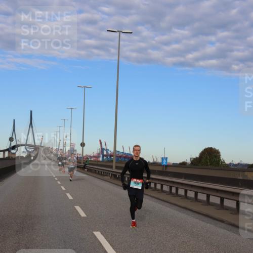 03.10.2024 - Köhlbrandbrückenlauf Miley Keyser http://msf.ph/oto/7165074 03.10.2024 09:34:46 Position 3 1099 meine-sportfotos.de