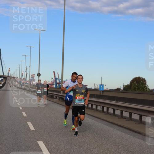 03.10.2024 - Köhlbrandbrückenlauf Miley Keyser http://msf.ph/oto/7165095 03.10.2024 09:34:51 Position 3 3676 meine-sportfotos.de