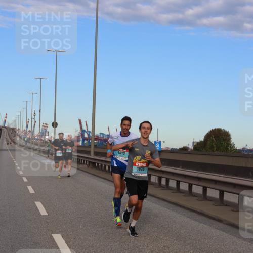 03.10.2024 - Köhlbrandbrückenlauf Miley Keyser http://msf.ph/oto/7165104 03.10.2024 09:34:52 Position 3 1012, 3676 meine-sportfotos.de