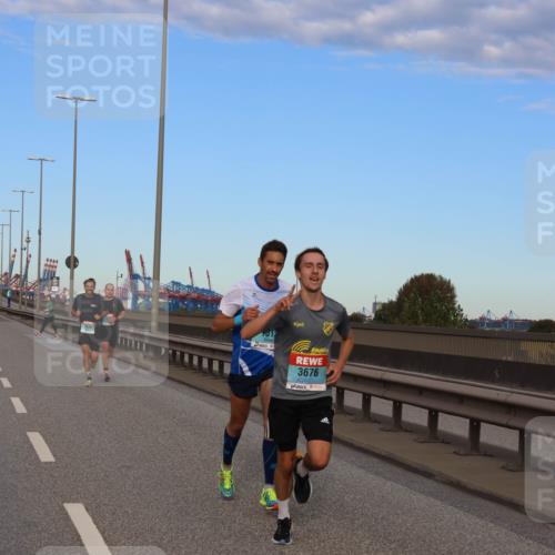 03.10.2024 - Köhlbrandbrückenlauf Miley Keyser http://msf.ph/oto/7165112 03.10.2024 09:34:52 Position 3 3676 meine-sportfotos.de