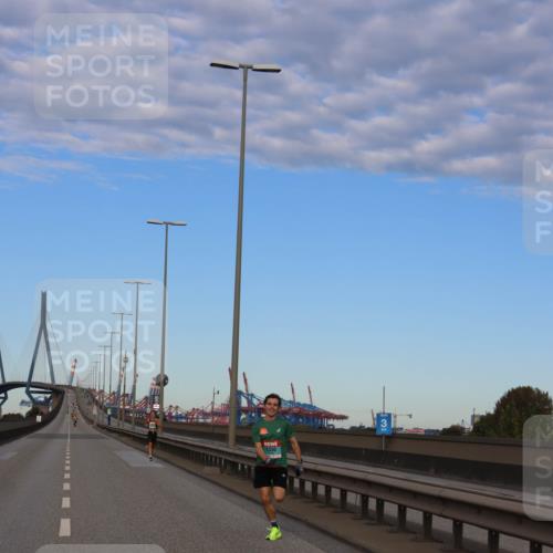 03.10.2024 - Köhlbrandbrückenlauf Miley Keyser http://msf.ph/oto/7165231 03.10.2024 09:35:29 Position 3  meine-sportfotos.de