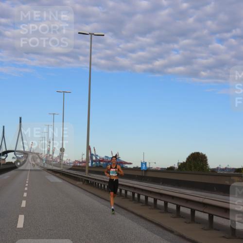 03.10.2024 - Köhlbrandbrückenlauf Miley Keyser http://msf.ph/oto/7165257 03.10.2024 09:35:36 Position 3 1047 meine-sportfotos.de