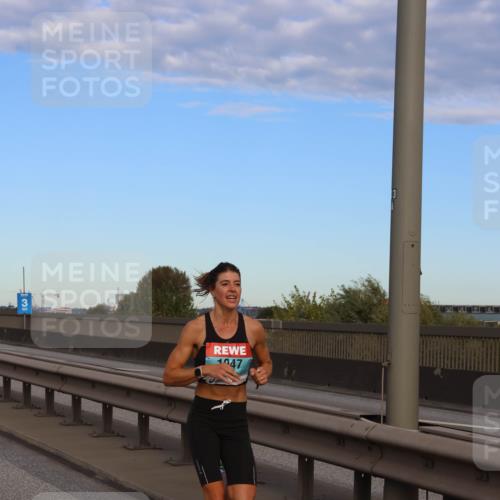 03.10.2024 - Köhlbrandbrückenlauf Miley Keyser http://msf.ph/oto/7165281 03.10.2024 09:35:38 Position 3 3, 4047, 3 meine-sportfotos.de