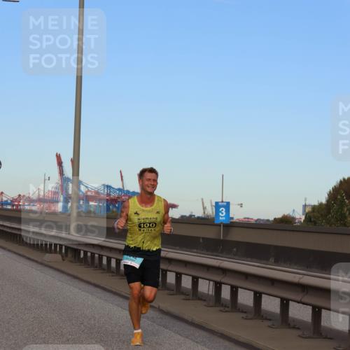 03.10.2024 - Köhlbrandbrückenlauf Miley Keyser http://msf.ph/oto/7165324 03.10.2024 09:36:07 Position 3 100, 3 meine-sportfotos.de