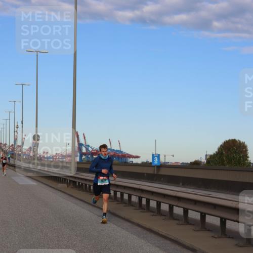 03.10.2024 - Köhlbrandbrückenlauf Miley Keyser http://msf.ph/oto/7165343 03.10.2024 09:36:24 Position 3 1839 meine-sportfotos.de