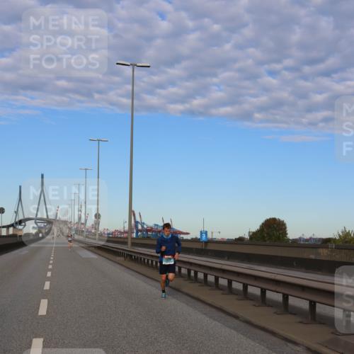 03.10.2024 - Köhlbrandbrückenlauf Miley Keyser http://msf.ph/oto/7165348 03.10.2024 09:36:25 Position 3  meine-sportfotos.de