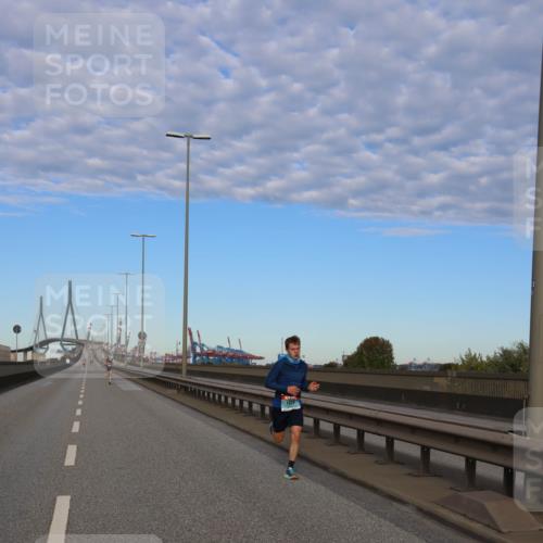 03.10.2024 - Köhlbrandbrückenlauf Miley Keyser http://msf.ph/oto/7165356 03.10.2024 09:36:26 Position 3 1839 meine-sportfotos.de