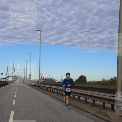 03.10.2024 - Köhlbrandbrückenlauf Miley Keyser http://msf.ph/oto/7165360 03.10.2024 09:36:26 Position 3 1839 meine-sportfotos.de