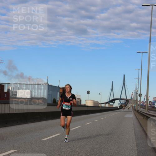 03.10.2024 - Köhlbrandbrückenlauf Miley Keyser http://msf.ph/oto/7165388 03.10.2024 09:36:36 Position 3 2, 1024, 4444 meine-sportfotos.de