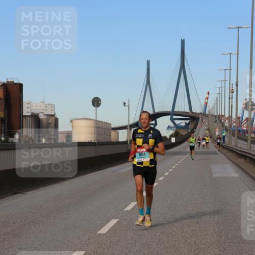 03.10.2024 - Köhlbrandbrückenlauf Miley Keyser http://msf.ph/oto/7165451 03.10.2024 09:36:59 Position 3 1054 meine-sportfotos.de