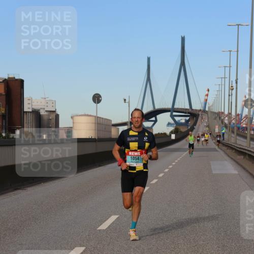 03.10.2024 - Köhlbrandbrückenlauf Miley Keyser http://msf.ph/oto/7165464 03.10.2024 09:36:59 Position 3 31, 1054 meine-sportfotos.de