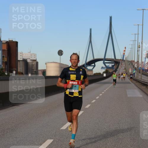 03.10.2024 - Köhlbrandbrückenlauf Miley Keyser http://msf.ph/oto/7165492 03.10.2024 09:37:00 Position 3 35, 054 meine-sportfotos.de