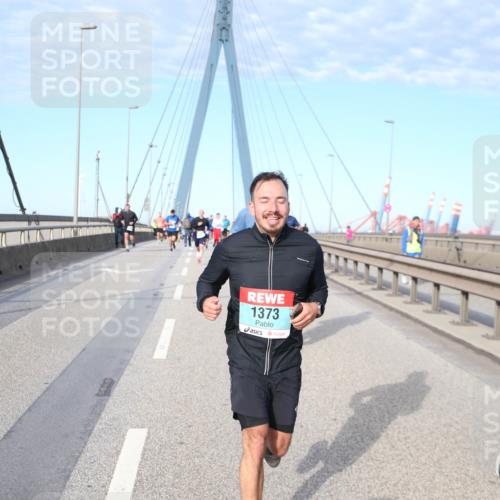 03.10.2024 - Köhlbrandbrückenlauf Jannik Wohlers http://msf.ph/oto/7165614 03.10.2024 09:41:53 Position 2 1373, 1471 meine-sportfotos.de