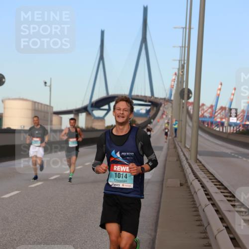 03.10.2024 - Köhlbrandbrückenlauf Miley Keyser http://msf.ph/oto/7165691 03.10.2024 09:37:28 Position 3 1014 meine-sportfotos.de