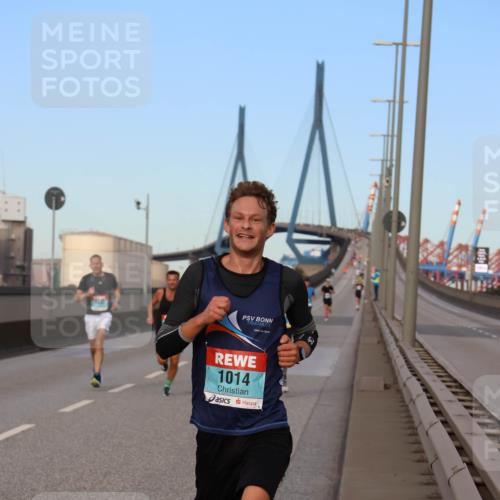 03.10.2024 - Köhlbrandbrückenlauf Miley Keyser http://msf.ph/oto/7165714 03.10.2024 09:37:29 Position 3 1014 meine-sportfotos.de