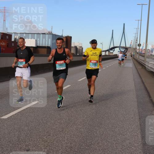 03.10.2024 - Köhlbrandbrückenlauf Miley Keyser http://msf.ph/oto/7165772 03.10.2024 09:37:36 Position 3 1043, 1063, 1052 meine-sportfotos.de