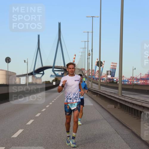 03.10.2024 - Köhlbrandbrückenlauf Miley Keyser http://msf.ph/oto/7165785 03.10.2024 09:37:42 Position 3 1074 meine-sportfotos.de