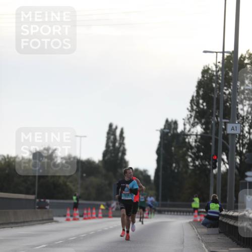 03.10.2024 - Köhlbrandbrückenlauf Fuchs,  Jonas http://msf.ph/oto/7165796 03.10.2024 09:09:15 Position 3 1010, 1 meine-sportfotos.de