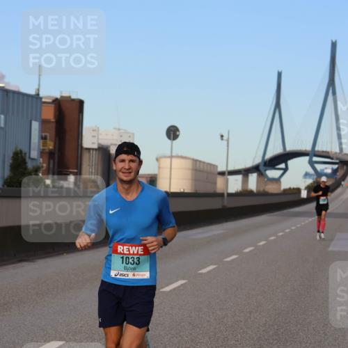 03.10.2024 - Köhlbrandbrückenlauf Miley Keyser http://msf.ph/oto/7165799 03.10.2024 09:37:45 Position 3 1033 meine-sportfotos.de