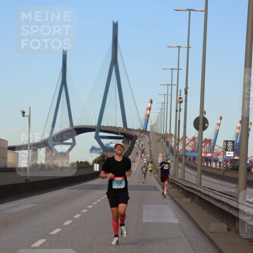 03.10.2024 - Köhlbrandbrückenlauf Miley Keyser http://msf.ph/oto/7165812 03.10.2024 09:37:51 Position 3  meine-sportfotos.de