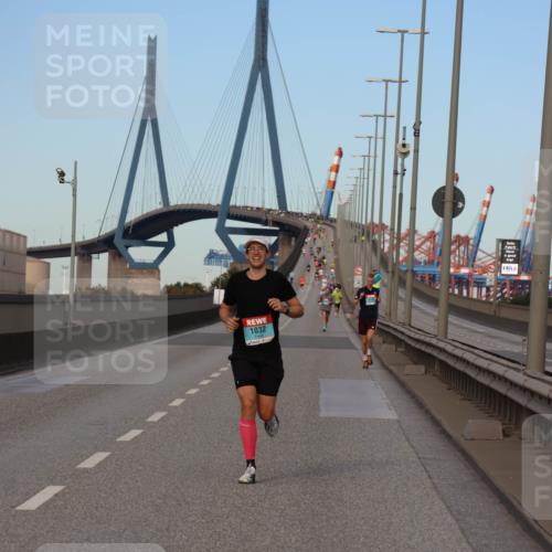 03.10.2024 - Köhlbrandbrückenlauf Miley Keyser http://msf.ph/oto/7165816 03.10.2024 09:37:52 Position 3 1032 meine-sportfotos.de