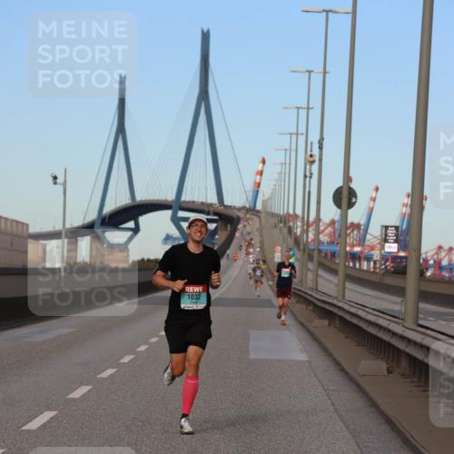 03.10.2024 - Köhlbrandbrückenlauf Miley Keyser http://msf.ph/oto/7165819 03.10.2024 09:37:53 Position 3 1032 meine-sportfotos.de