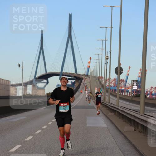 03.10.2024 - Köhlbrandbrückenlauf Miley Keyser http://msf.ph/oto/7165822 03.10.2024 09:37:53 Position 3 1032 meine-sportfotos.de