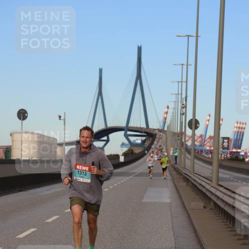 03.10.2024 - Köhlbrandbrückenlauf Miley Keyser http://msf.ph/oto/7165872 03.10.2024 09:38:24 Position 3 1313 meine-sportfotos.de