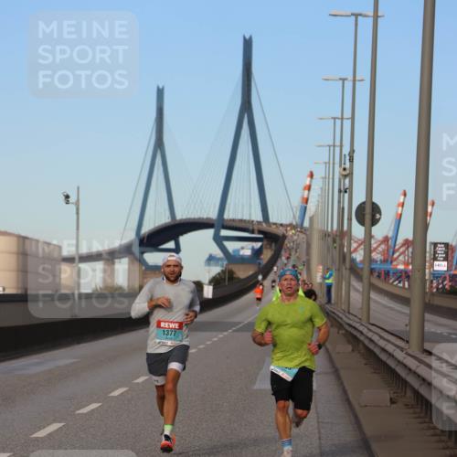 03.10.2024 - Köhlbrandbrückenlauf Miley Keyser http://msf.ph/oto/7165884 03.10.2024 09:38:40 Position 3 1377 meine-sportfotos.de