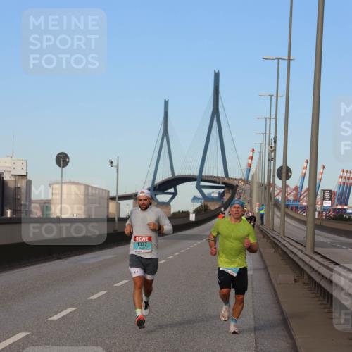 03.10.2024 - Köhlbrandbrückenlauf Miley Keyser http://msf.ph/oto/7165905 03.10.2024 09:38:42 Position 3 1377 meine-sportfotos.de