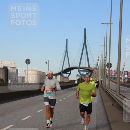 03.10.2024 - Köhlbrandbrückenlauf Miley Keyser http://msf.ph/oto/7165916 03.10.2024 09:38:42 Position 3 1377 meine-sportfotos.de