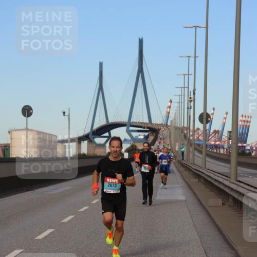 03.10.2024 - Köhlbrandbrückenlauf Miley Keyser http://msf.ph/oto/7165984 03.10.2024 09:39:02 Position 3 2673 meine-sportfotos.de