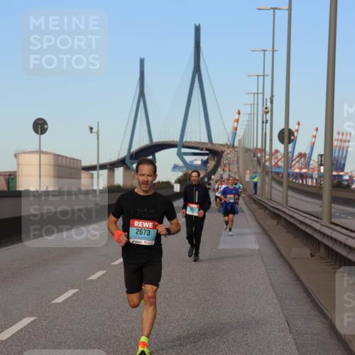 03.10.2024 - Köhlbrandbrückenlauf Miley Keyser http://msf.ph/oto/7165993 03.10.2024 09:39:03 Position 3 2673 meine-sportfotos.de